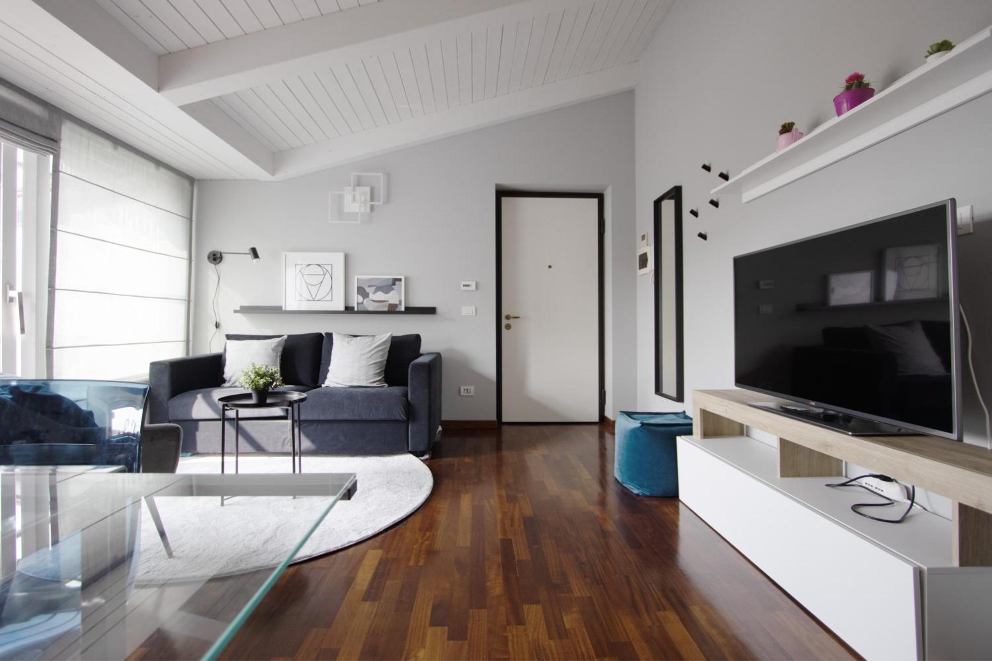 Penthouse With Patio & 2 Baths, 10 Min To Duomo Lejlighed Milano Eksteriør billede
